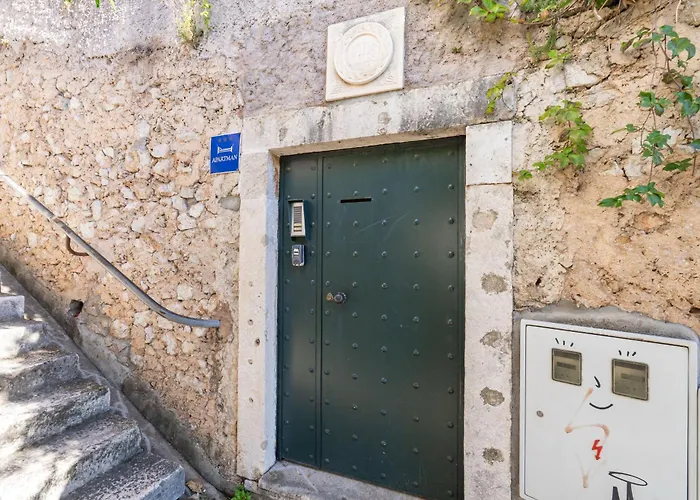 Alis * Ragusa